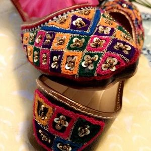 Embroidered handwork multi color khussa 😍